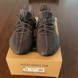 Yeezy 350 static black (non reflective) size 12